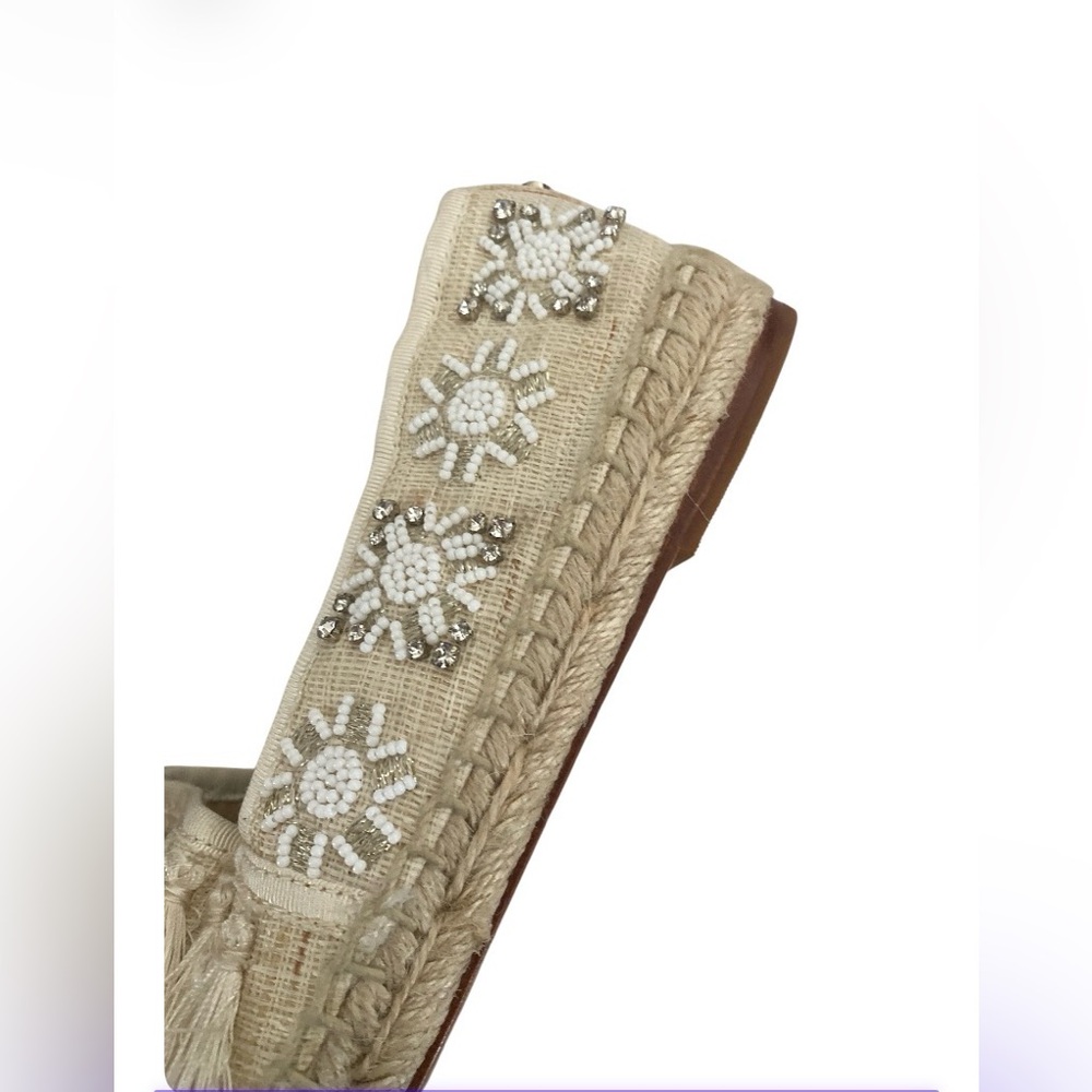 NWOT Antonio Melani Beaded Espadrilles. Size 7.5 - Picture 8 of 12